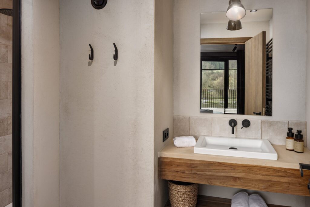 High 4k-Valley 4-11-1